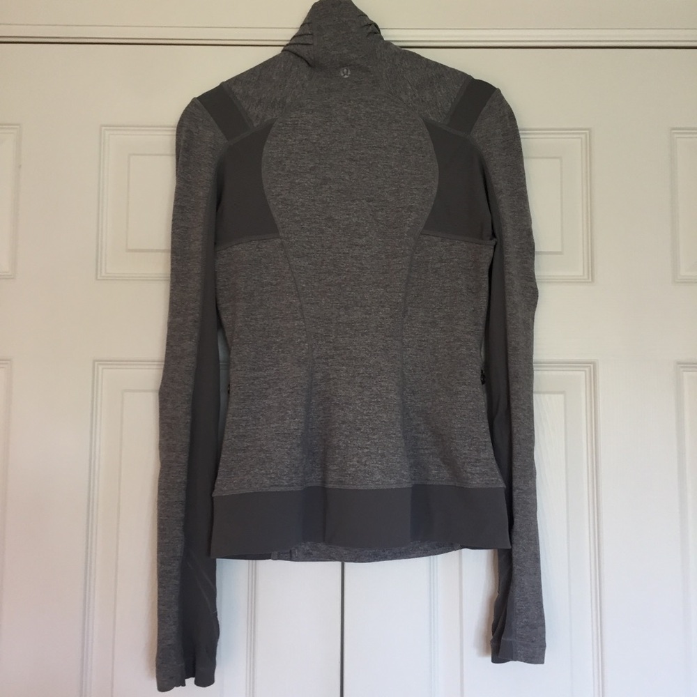 Lululemon Bhakti Jacket - Picture 14 of 16